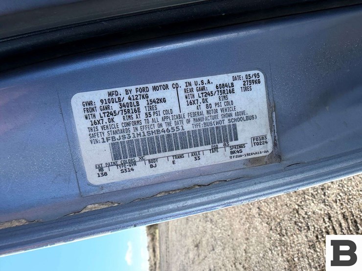 1995-ford-econoline-350-image-37