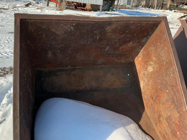 #224-•-self-dumping-hopper-image-6