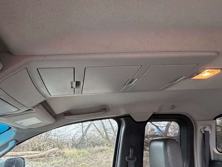 2004-nissan-titan-image-29