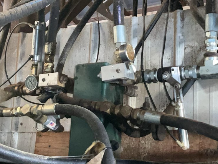 #211-•-hyd-pump-drive-w/-complete-system-image-16