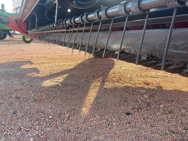 2013-case-ih-sc101-image-11