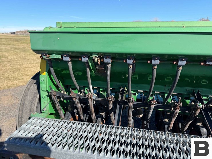 john-deere-450-image-13