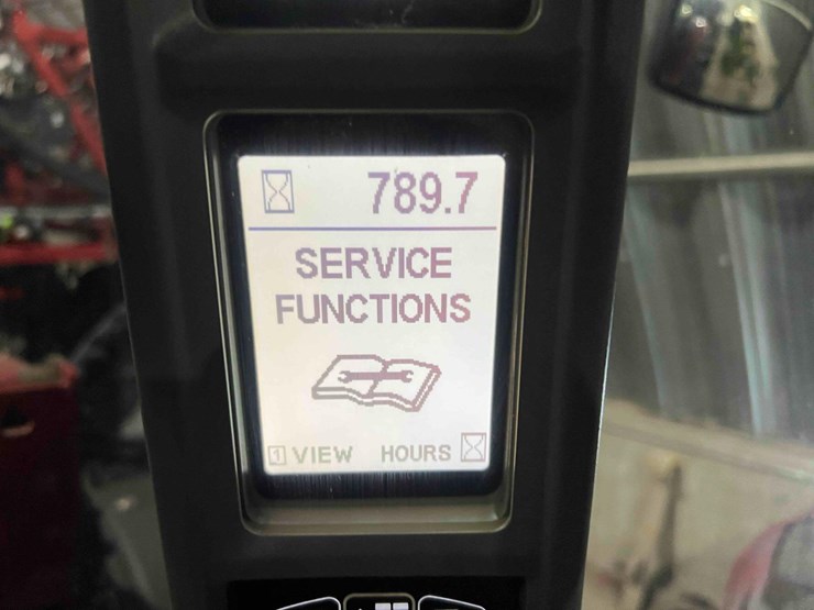 2021-case-ih-maxxum-135-image-29