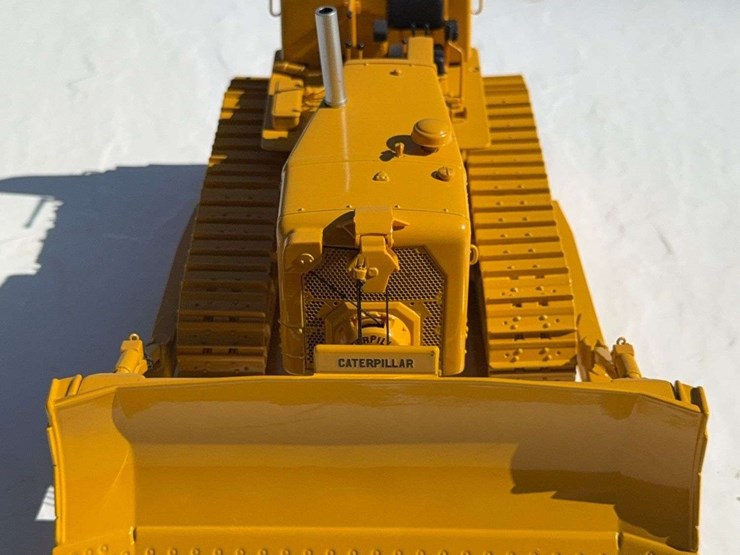 caterpillar-d9-image-4