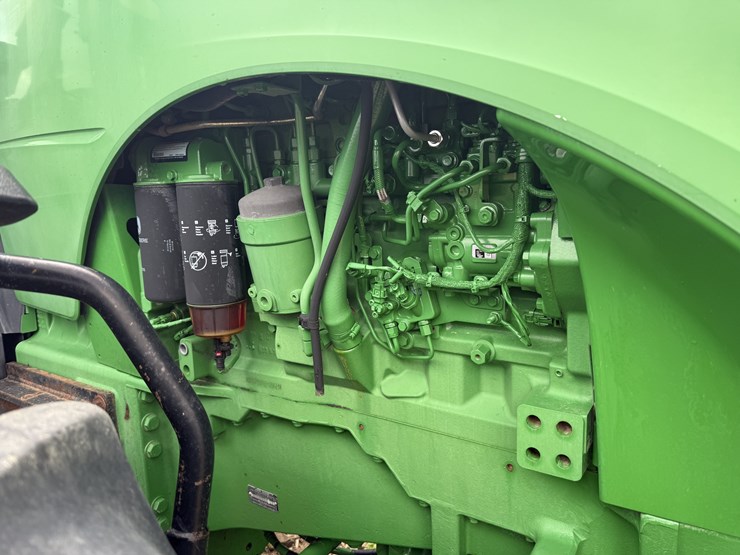 john-deere-8245r-image-5