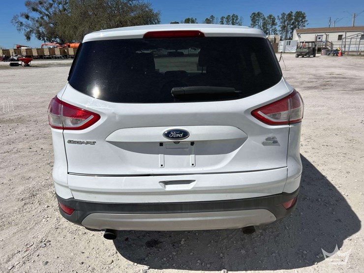 2014-ford-escape-image-26