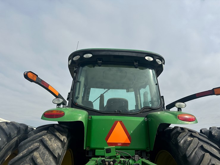 john-deere-8285r-image-24