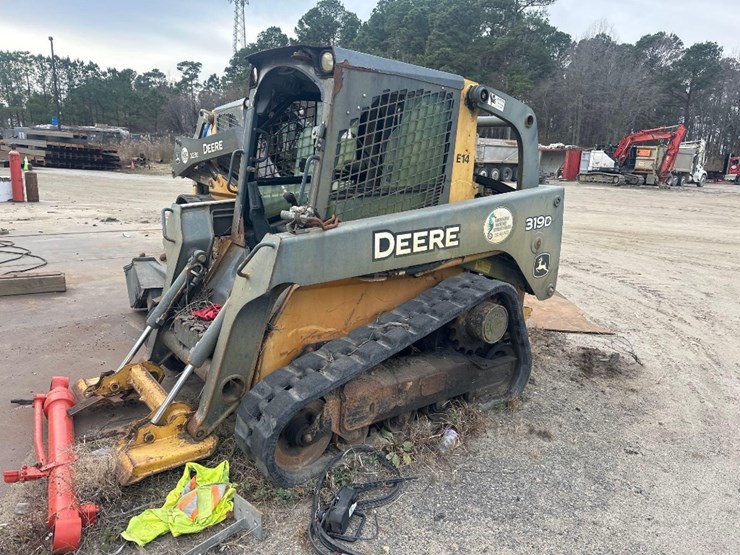 john-deere-319dt-crawler-skid-steer-image-1