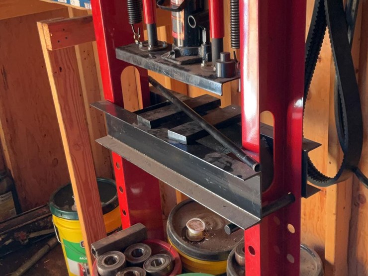 #263-•-20-ton-shop-press-image-3