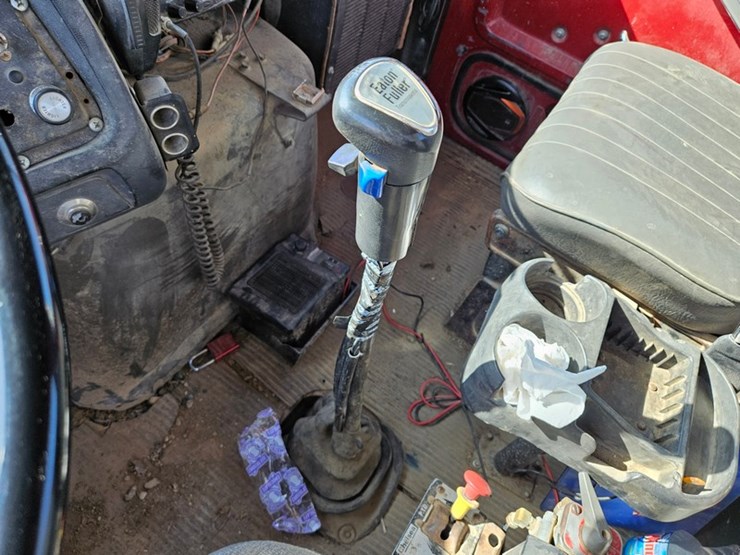 1989-ford-l9000-image-45