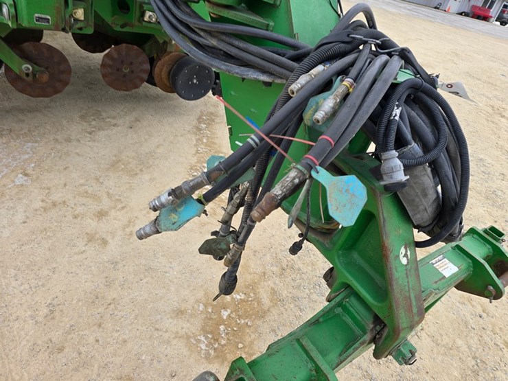 john-deere-1790-image-11