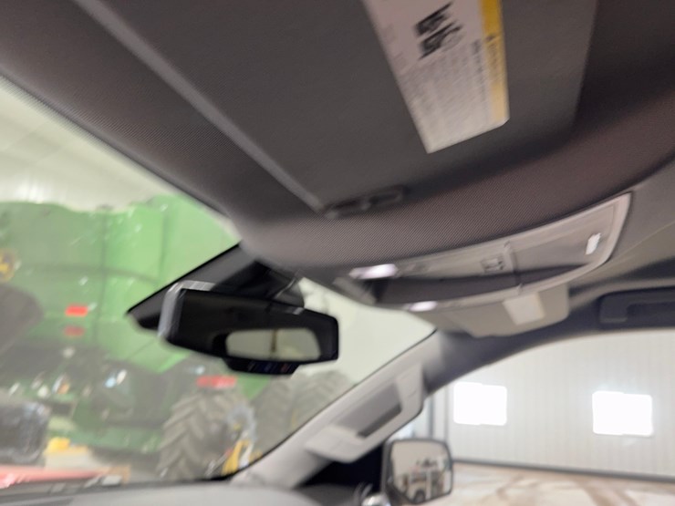 2018-chevrolet-silverado-1500-ltz-image-24