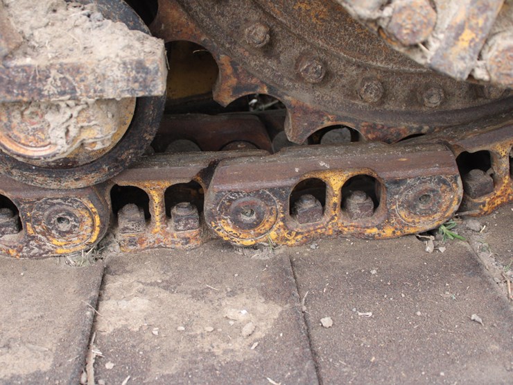 caterpillar-d5k-image-9