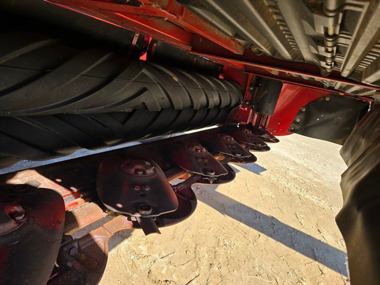 2021-new-holland-313-image-17