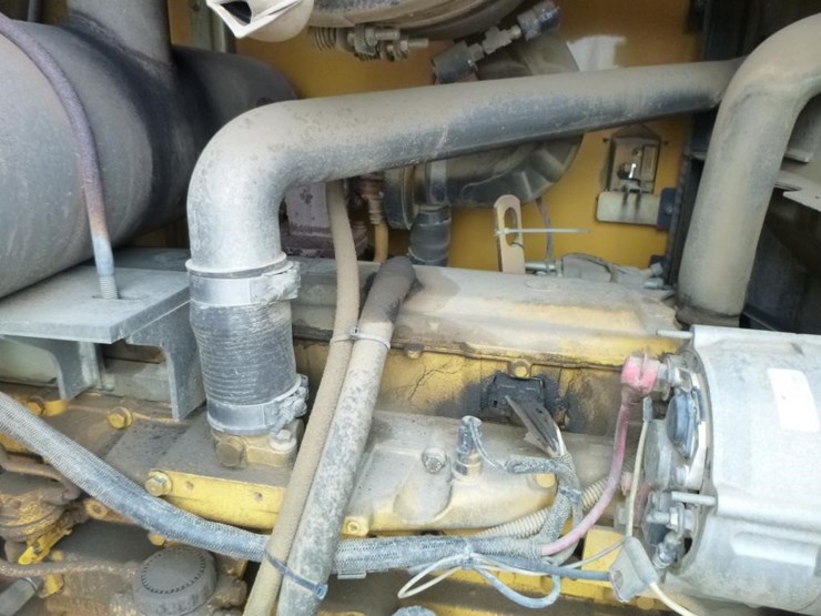 2005-deere-624j-image-32