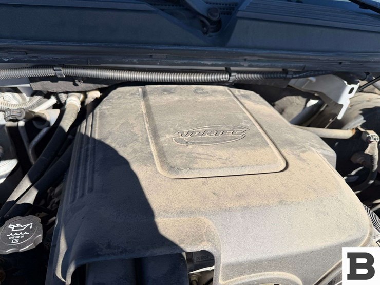 2011-chevrolet-tahoe-image-31