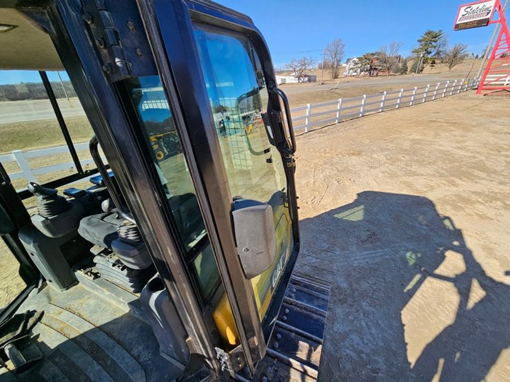 caterpillar-d5k-lgp-image-23