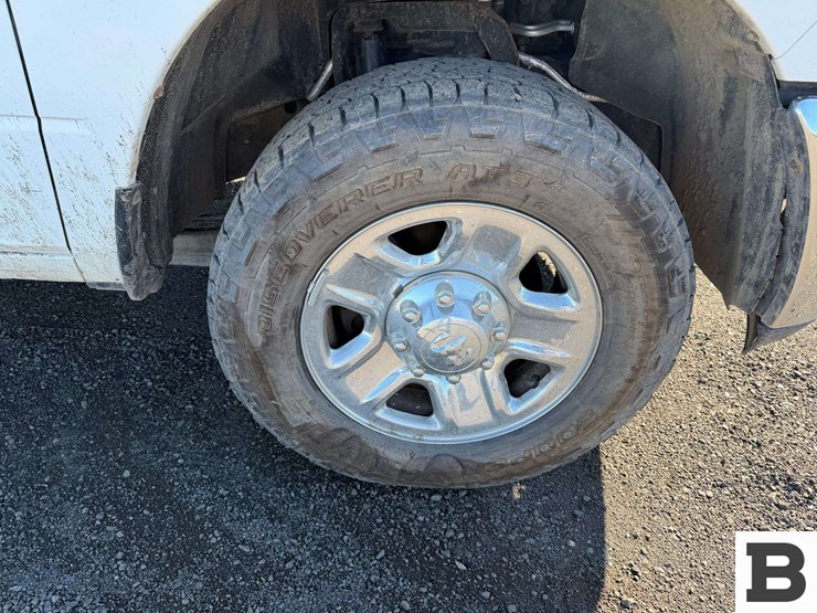 2014-dodge-2500-image-24