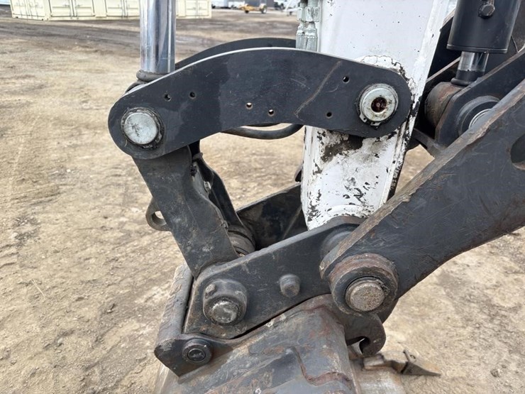 2021-bobcat-e60-image-16