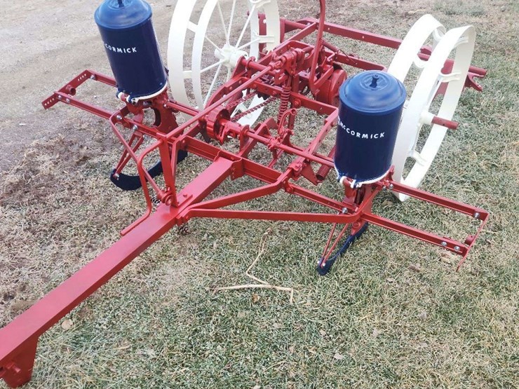 international-241-image-7