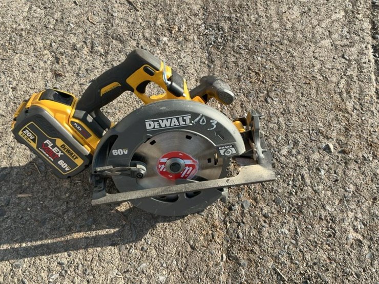 #103-•-dewalt-dcs578-cordless-circle-saw-image-1