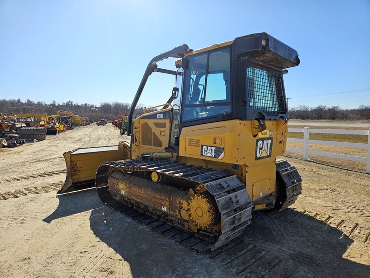 caterpillar-d5k-lgp-image-3