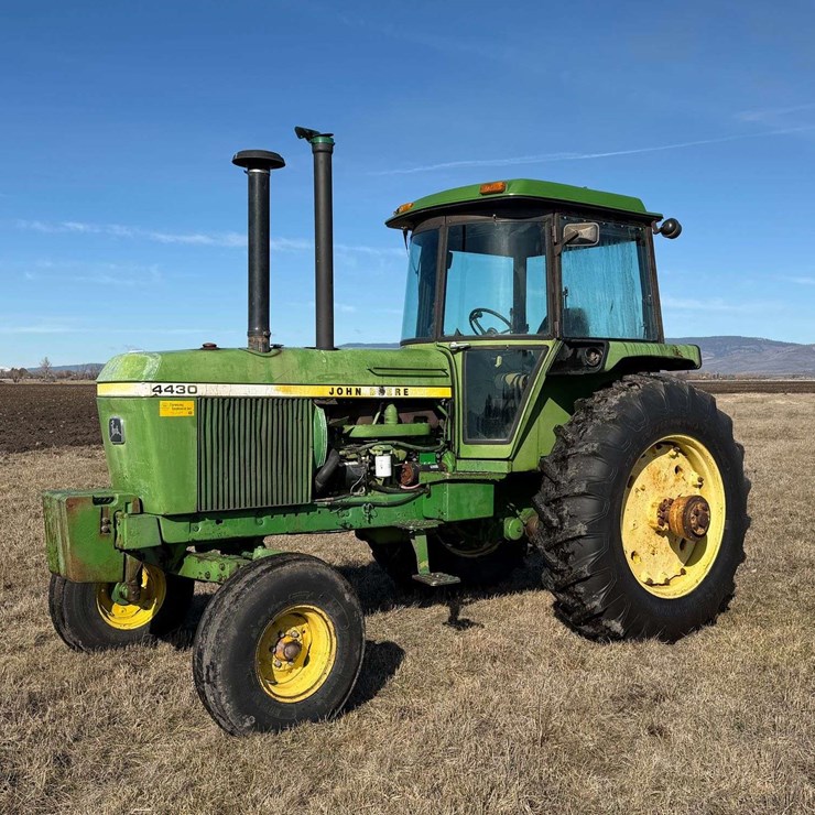1976 JOHN DEERE 4430