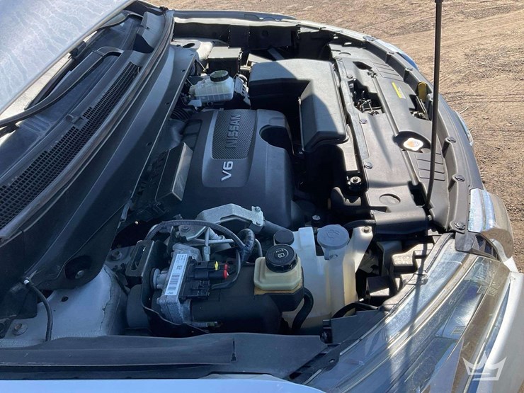 2017-nissan-pathfinder-image-8