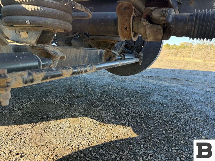 2019-kenworth-t680-image-24