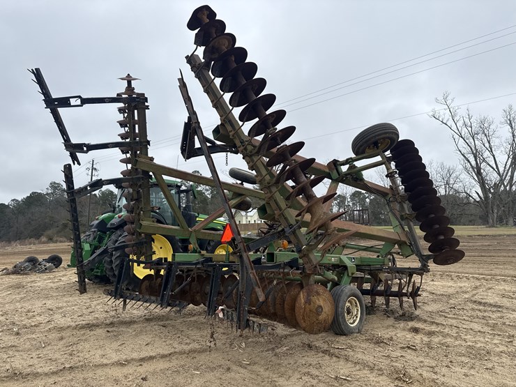 john-deere-630-image-4