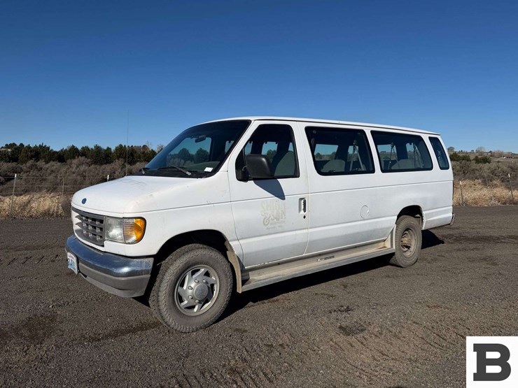 1995-ford-econoline-350-image-1