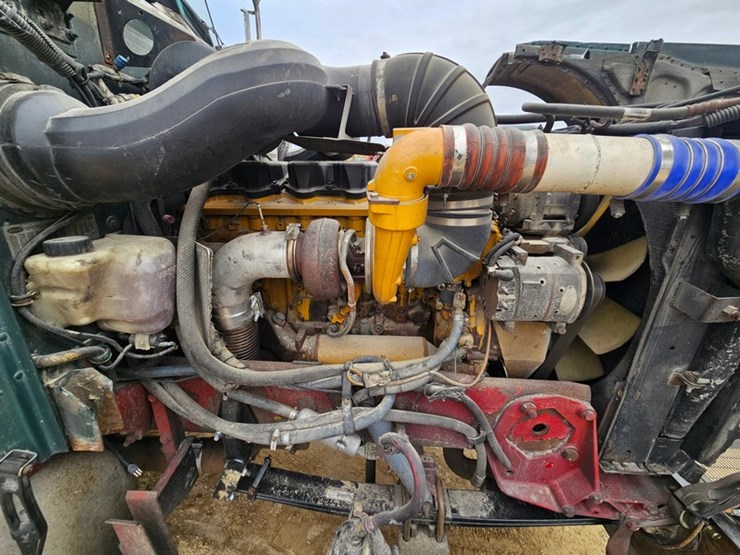 2006-peterbilt-379-image-10