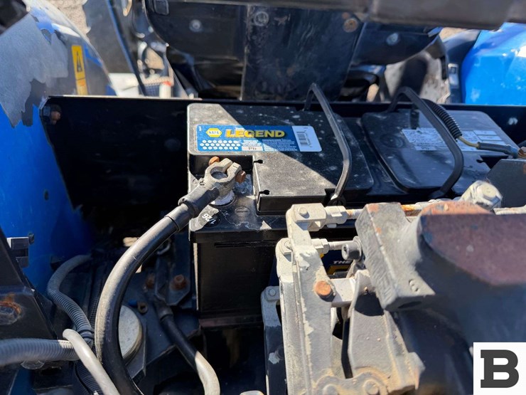 new-holland-t4030f-image-30