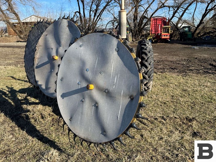 international-harvester-h-tractor-image-8