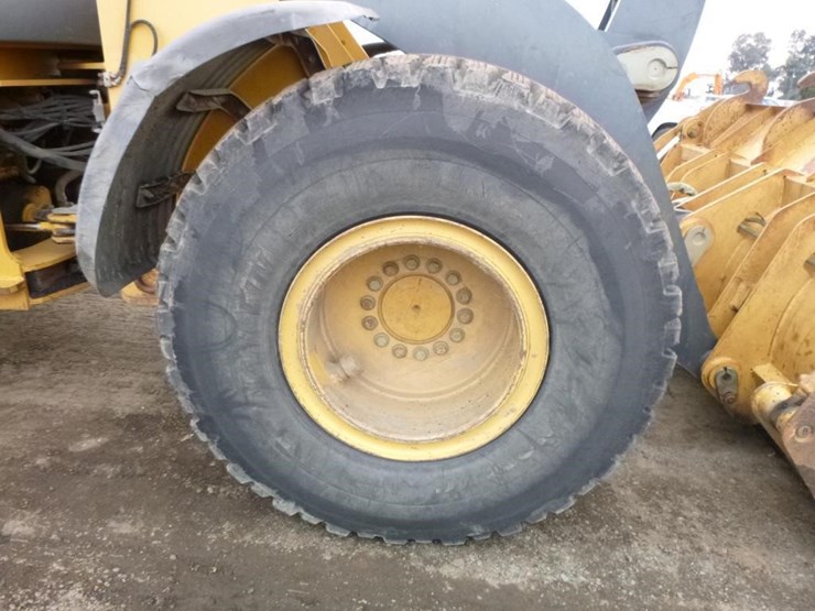 2005-deere-624j-image-37