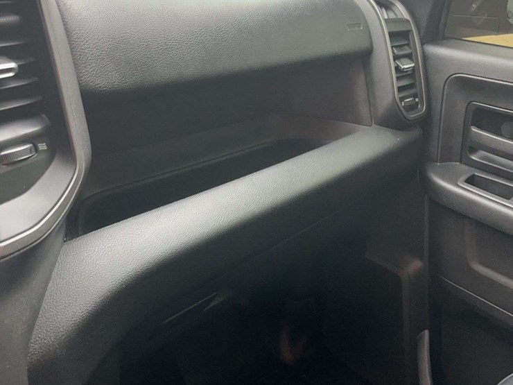 2022-dodge-2500-image-28