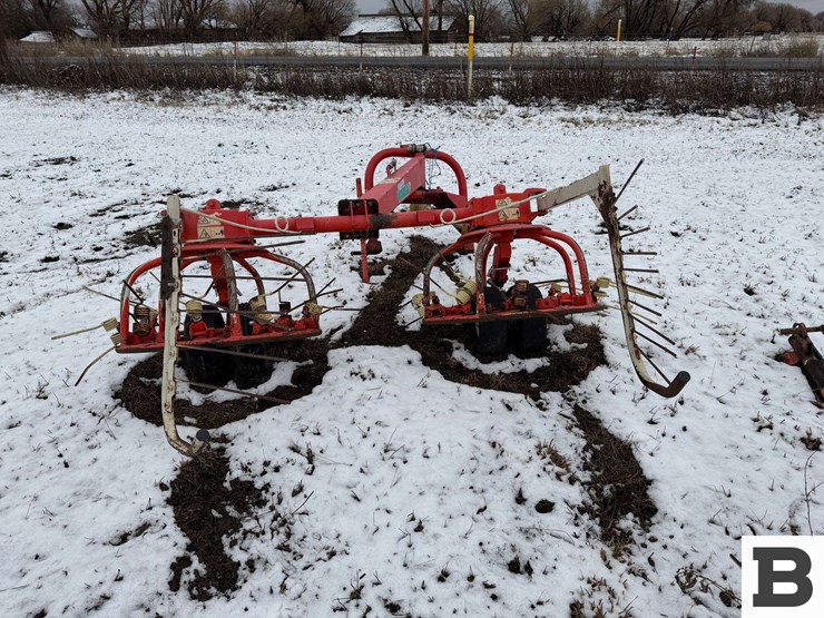 simak-haymaker-hm300-tedder-image-3