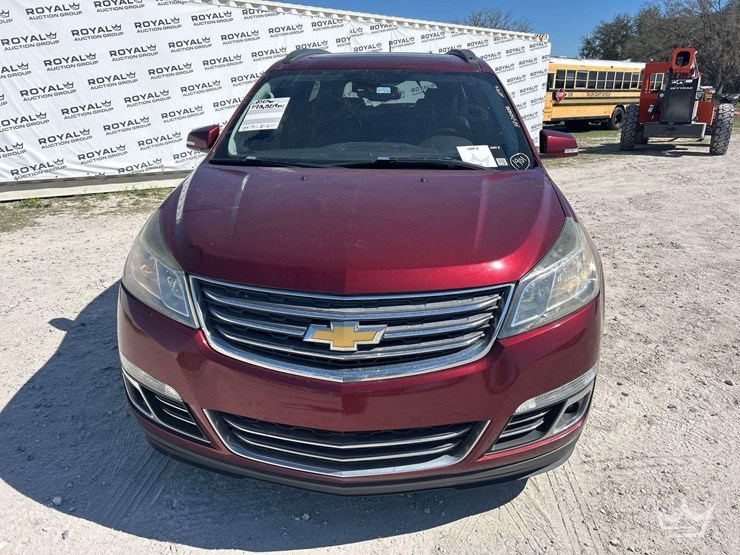 2015-chevrolet-traverse-image-26