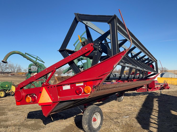 1995-case-ih-8220-image-2