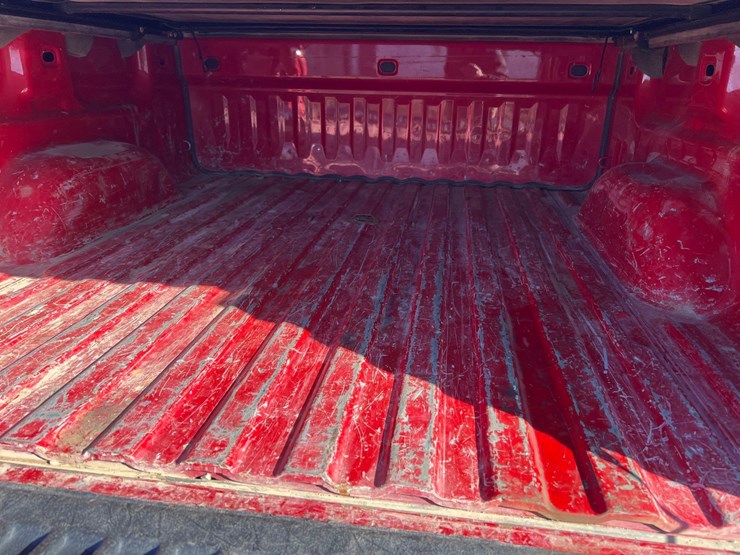 2015-chevrolet-silverado-1500-image-11