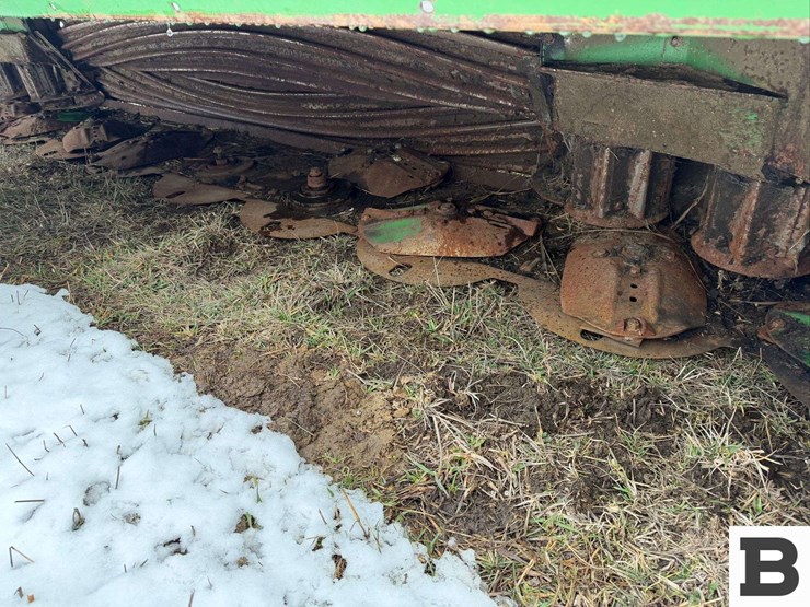 john-deere-995-swather-header-image-10