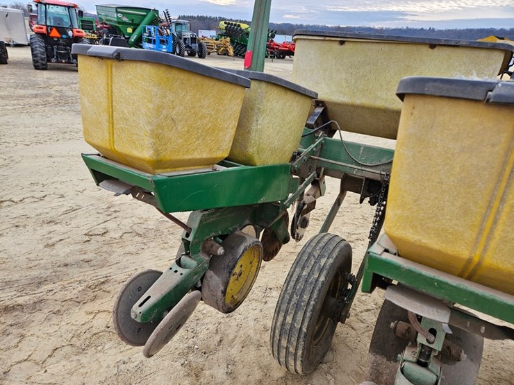 john-deere-7000-image-19