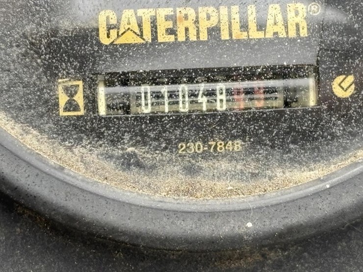 caterpillar-cb24-image-37