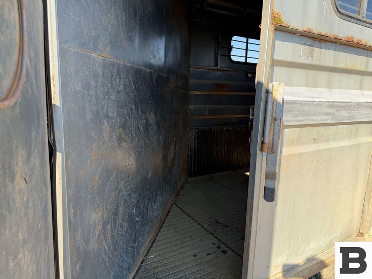 1987-circle-j-horse-trailer-image-12