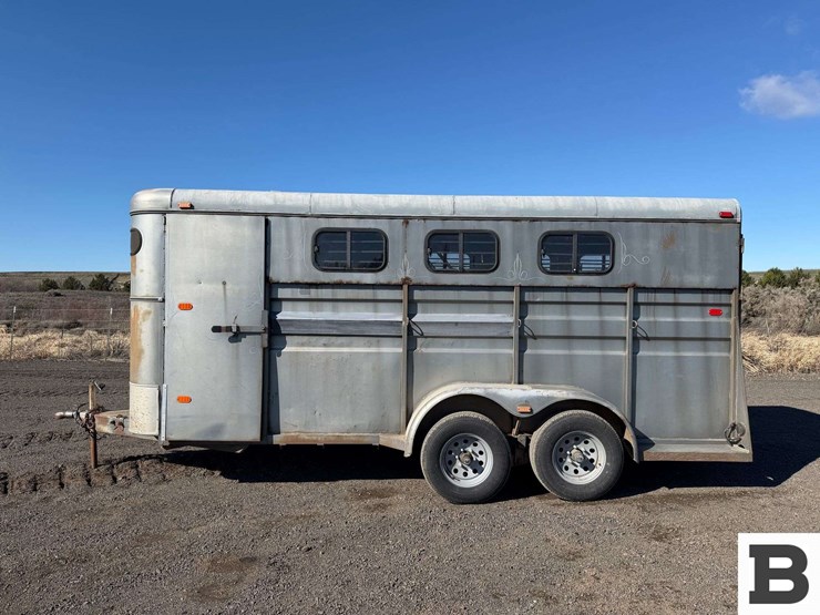 1987-circle-j-horse-trailer-image-2