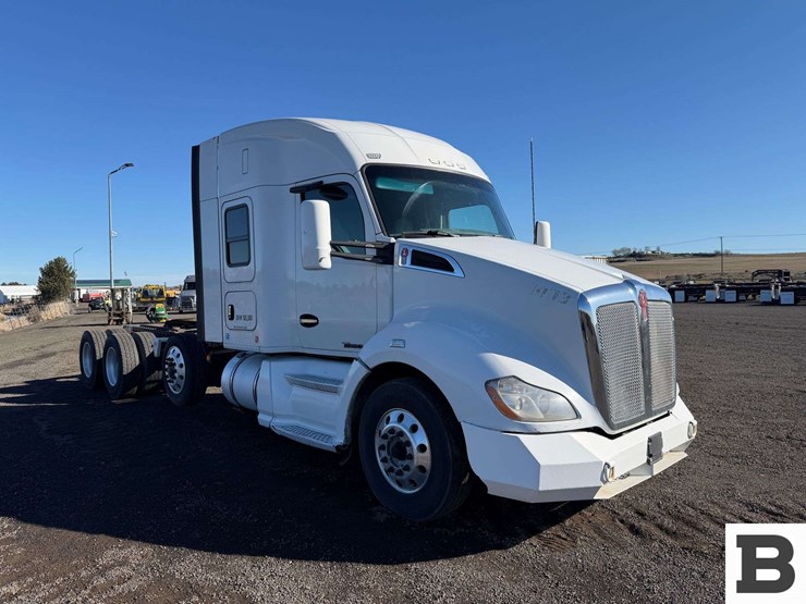 2019-kenworth-t680-image-7