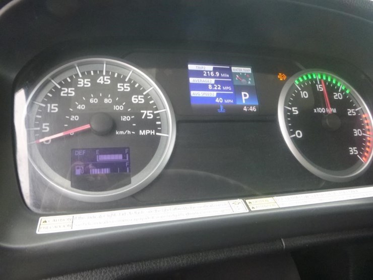 2013-hino-268-image-24