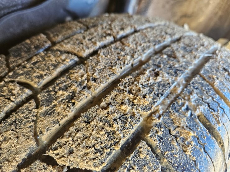 2012-ford-escape-image-34