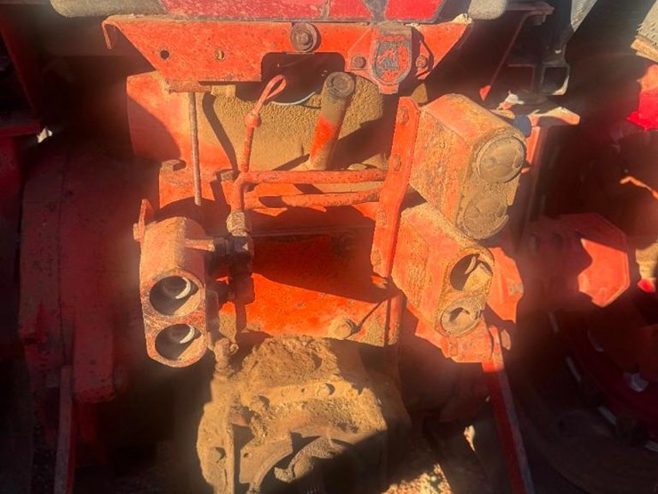 international-1586-image-6