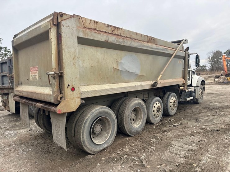 2020-mack-gr64f9-quad/a-dump-truck-image-6